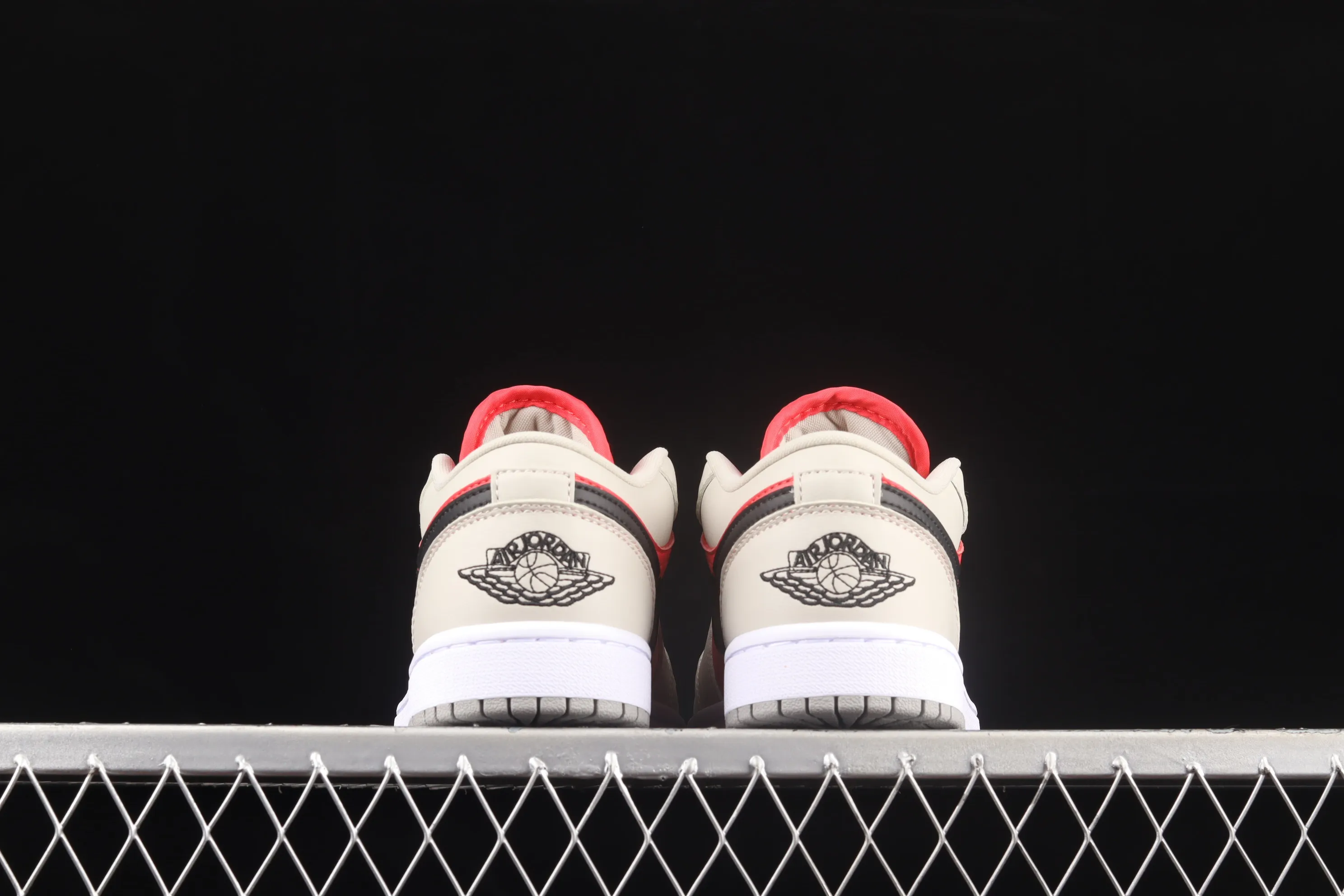All categories Air Jordan Jordan series basketball shoes Air Jordan 1 Low Air Jordan 1 Low "Light Iron Ore" AJ1 Joe 1 siren red low-top cultural sneakers DC0774-060